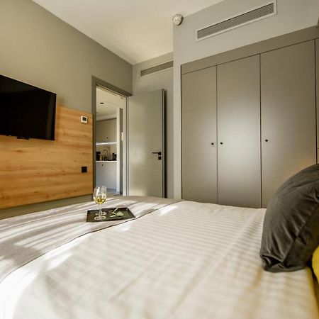Luxury Apartment Near Radisson Hotel - Wall Projector & Modern Design Bucharest Luaran gambar