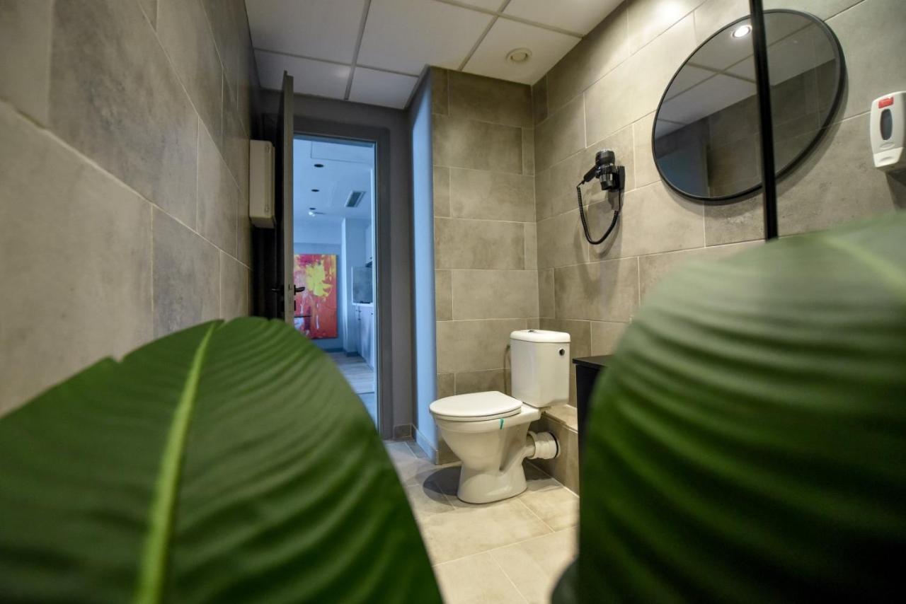 Luxury Apartment Near Radisson Hotel - Wall Projector & Modern Design Bucharest Luaran gambar