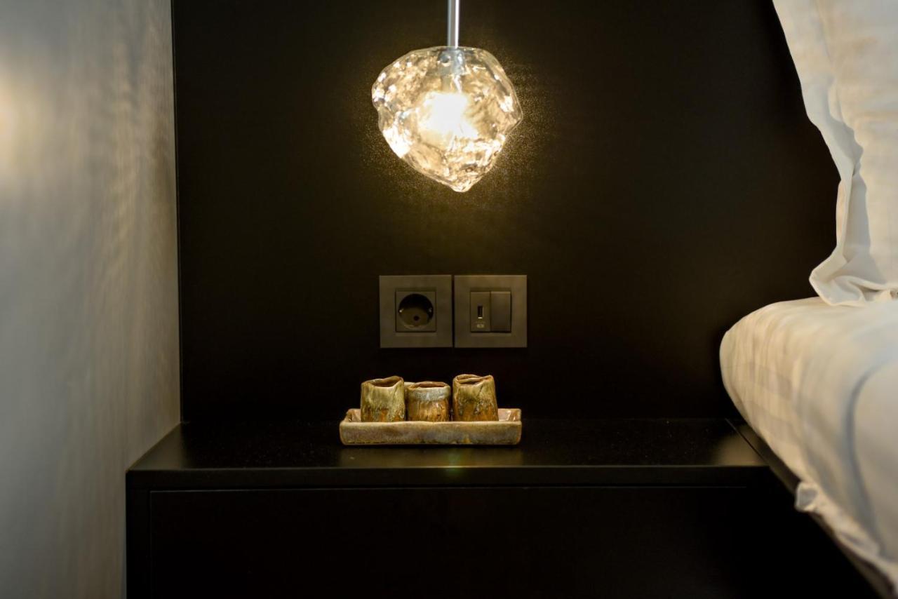 Luxury Apartment Near Radisson Hotel - Wall Projector & Modern Design Bucharest Luaran gambar