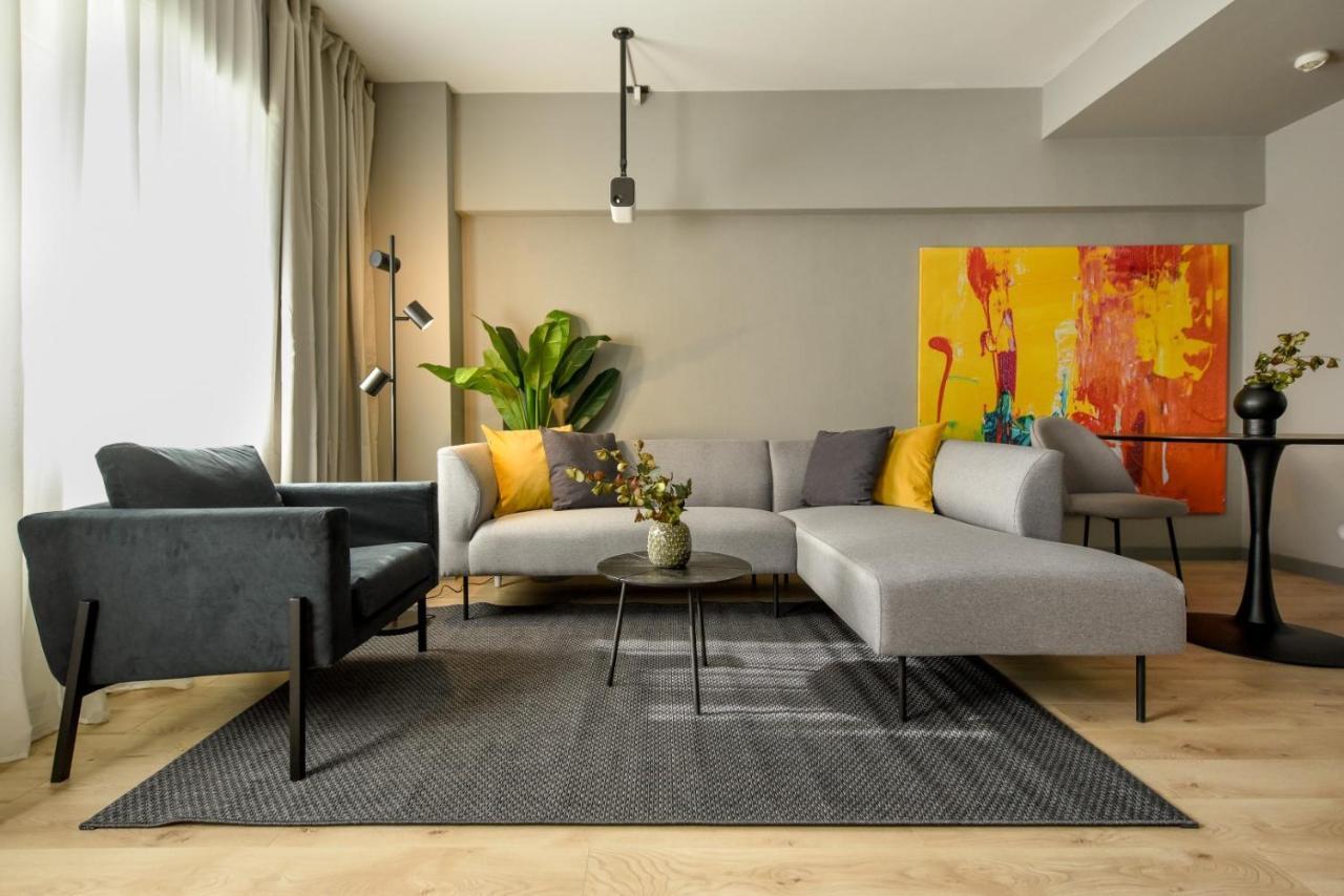Luxury Apartment Near Radisson Hotel - Wall Projector & Modern Design Bucharest Luaran gambar